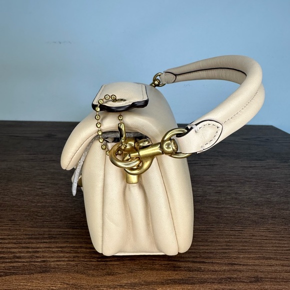 New Coach Pillow Tabby Shoulder Bag 18 in Ivory - Picture 4 of 12